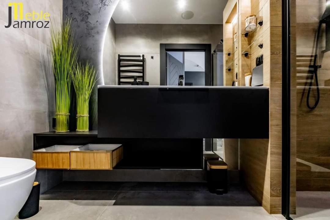 Moon Apartment